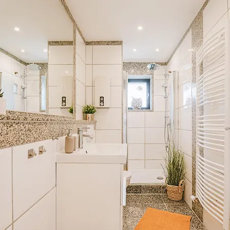 Apartmán Stylisches Loft Mit 2 Baedern & Ac *