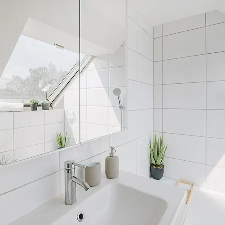 Stylisches Loft Mit 2 Baedern & Ac Apartmán *