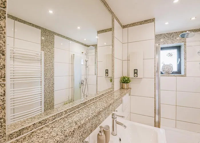 Stylisches Loft Mit 2 Baedern & Ac Lejlighed *